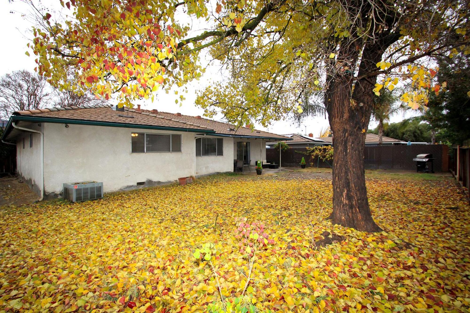 Entire Magill House By Riverpark Villa Fresno Exterior photo